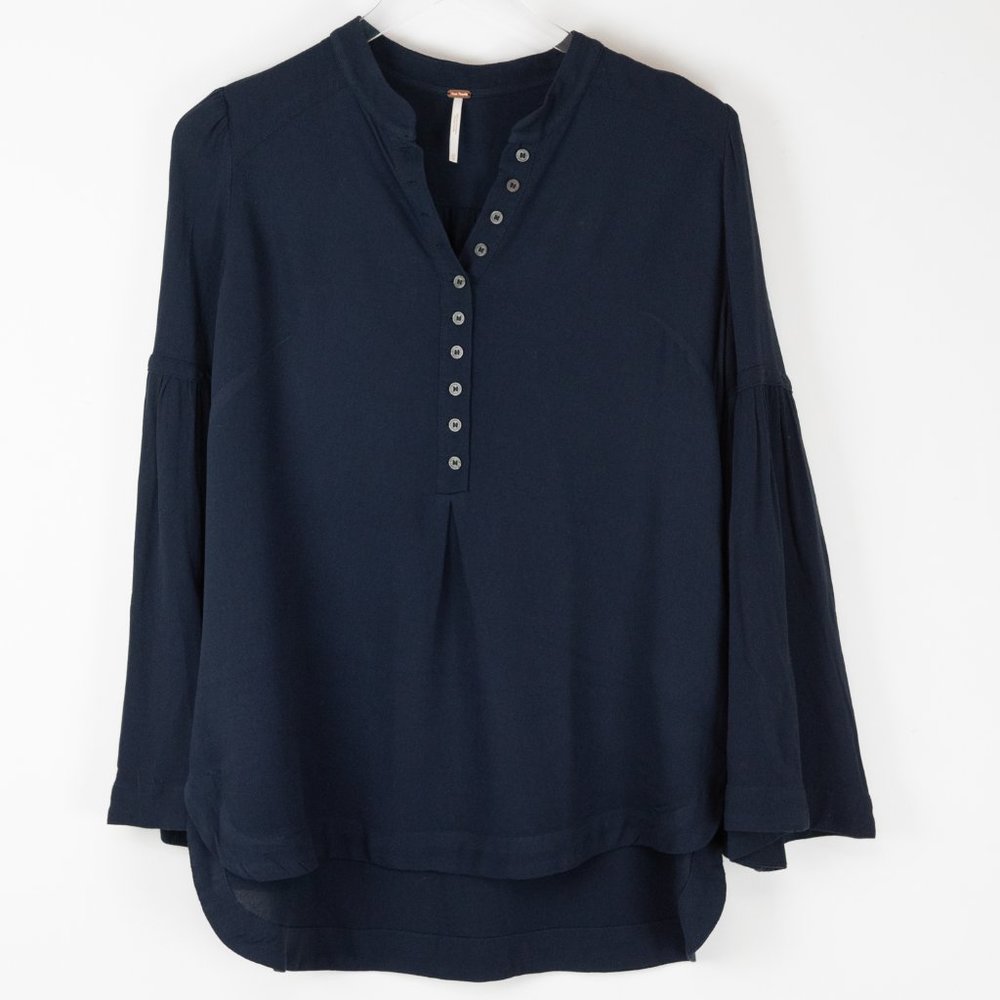 Free People Easy Girl Top Peasant Blouse Bell Sleeve Button Front Blue Size XS - Picture 2 of 6